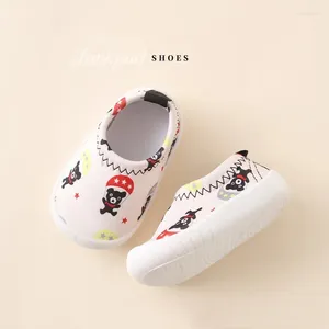 Erste Wanderer geborene Baby -Jungen Mädchen Leichte Schuhe Kleinkind Cartoon Erdbeer Sneaker Anti Slip Gummis Soals Walker Säuglingsboden Vorkader