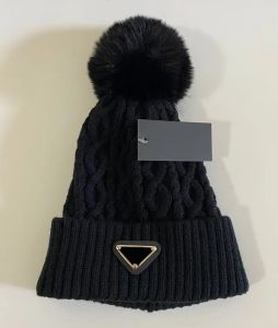 Wholesale Designer Womens Winter Knitted Beanie Chunky Knit Warm Beanies Hats Female Bonnet Beanie Skull Caps