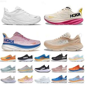 16hoka One Runners Sapatos casuais Bondi 8 Hokas Clifton 8 9 Triple White Black Carbon X2 Na nuvem Floral Free People Mesh Mess Treinadores Mulheres Moda Esportes Top Top Top