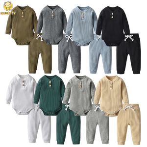 Rompers födda Baby Boys Girls Clothes Set Cotton Solid Sticked Ribbed Long Sleeve Bodysuit and Pants Spädbarnsklädkläder 230928