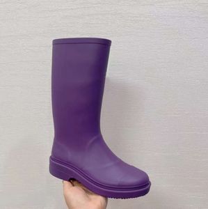 Çapraz kadın marka tasarımcısı Welly Boots Yağmur Botları Tasarımcı Platformu Mektup Zil Moda Siyah ama Diz Uzun Kadınlar Beden Lüks ve Yüksek Duygusal