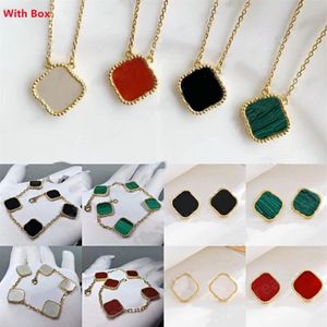 Four Leaf Clover Necklace Designer Jewelry Set Pendant Necklaces Bracelet Stud Earring Gold Silver Mother of Pearl Green Flower Ne217H