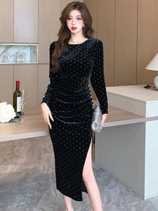 Vestidos casuais básicos novo vestido de veludo outono para celebridade feminina sexy split quente diamante vestido longo magro vestidos pretos 2024
