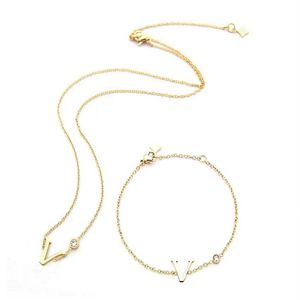 Europe America Fashion Jewelry Sets Lady Womens Gold Silver-color Metal V Initials With Single Diamond Chain Necklace Bracelet Q93272H