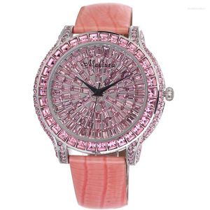 Wristwatches Starry Sky High-End Fashion Large Dial Pink Full Diamond Watch Crystal Women's Trend Belt