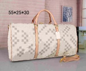 BorsoneNuovo borsone di design caldo Borsa da viaggio moda uomo e donna classica Borsa di grande capacità Borsa da viaggio classica in tela rivestita in pelle stampata