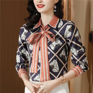 Vintage Silk Satin Blue Shirts For Women Luxury Designer Animal Print Lapel Lace Up Bow Bluses Långärmad Autumn Winter Classic Button Up Shirt Office Ladies Tops