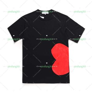 Top Men T Shirt Designer T Shiries Love Tshirts Camouflage Graphic Tee Hee Serce za literą na klatce piersiowej T-shirt Hip Hop Zabawne koszulki