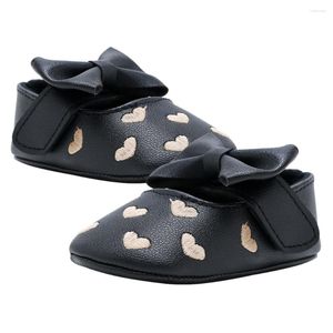 Pierwsze spacerowicze 1 para dzieci buty maluchowe wzór serca haftowy dziobowy Baby Bowknot Prewalker (czarny 13 cm długość 6us 5uk 22eu 5109