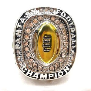 Högkvalitativ anpassad fantasy Football Championship Ring Fashion Men's Sports Smycken Classic Replica Fans Collection Gifts272T