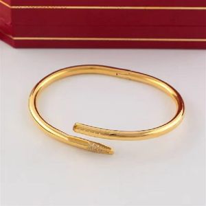 Kärleksskruv armband designer mens armband lyxiga smycken kvinnor armband klassisk titanstål legering guldpläterade hantverk färger guld si231v