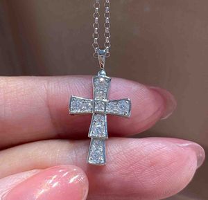 2023 Luxury quality v gold material Charm cross pendant necklace with diamond in two colors plated have stamp box PS4539A