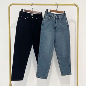 Calça jeans Toteme azul escuro casual cintura média plissada calça cônica
