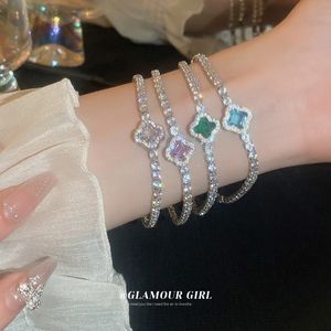 Flower simple zircon bracelet light luxury niche temperament bracelet fashion personality versatile high-end jewelry women