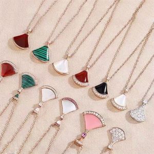 Luxury necklaces designer jewelry Fan shape divas dream necklace Red Green Chalcedony Gold rose platinum Chains for women trendy W248k