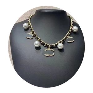 Crystal Pearl Pendant Naszyjnik Luksusowy designer Naszyjniki biżuteria Choker kocha łańcuch dla złota plated srebrna marka akcesoria biżuterii