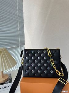 Torebka designerska, torba na ramię, torba crossbody, styl pasa startowego, gruby łańcuchowy pasek na ramię, odpinany pasek na ramię