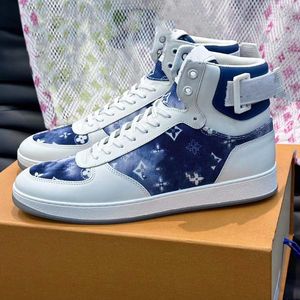 Rivoli Sneaker Braune Herrenschuhe aus Kalbsleder und Jacquard, High-Top, Gummilaufsohle mit Schriftzug an der Seite, Sneakers, Designer-Luxusschuh 38-45 02