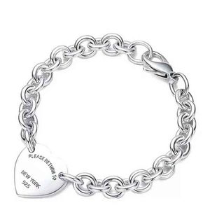 Armband för kvinnor 925 Sterling Silver Heart-Shaped Pendant O-formad kedja Högkvalitativ lyxmärke smycken flickvän present co g2295e