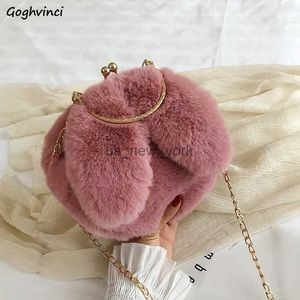 TOTES FAUX FUR BAG Kobiety Zimowe łańcuchy królika w kształcie kawaii dziewczęta księżniczka modna furry pluszowe torby crossbody cała mecz swobodny miękki ins 240407