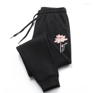 Мужские брюки Harajuku Goblincore Дизайнерские плюшевые летние принты Аниме Цветы Городские брюки Блузка 2023 Мужские брюки Черные базовые граффити