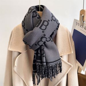 Schal für Damen, Schals, Luxus-Schal, Designer-Kaschmir-Schal mit Buchstaben-Druck, klassischer Kaschmir-Kaschmir-Schal in Alphabet-Farben, warmer Damen-Schal mit Quasten