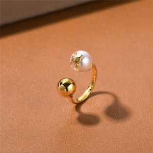 Novo anel de designer de moda 18k ouro incrustado pérola bola abertura ajustável anéis simples