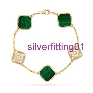 18 Style Luxury Designer Vans Cleef Clover Armband Designer smycken för kvinnor älskar charmarmband gåvor armband julklapp