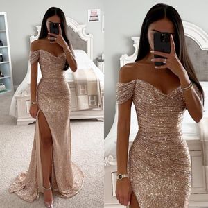 Elegant Champagne Prom -klänningar från Shoulder Glitter -paljetter Aftonklänning veckar delad formell lång speciell tillfälle festklänning