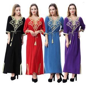 Etniska kläder muslimska sommar damhalva ärm v- hals applicerat bälte abaya arabiska kvinnor fast färg traditionell ankel längd maxi klänning