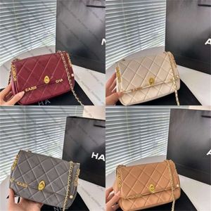 Topp 5A Designer Bag Channel Shoulder Bag Flap Jingle Bags 2023 New Fashion Women's Enaljell Pearl Bag Tote Clutch Crossbody Bags Luxurys underarmsäckar Tygväska