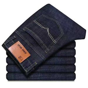 Jeans da uomo 28-40 Jeans da uomo sottili Tubo dritto Pantaloni larghi casual da uomo Pantaloni da lavoro in cotone Pantaloni cargoL231003