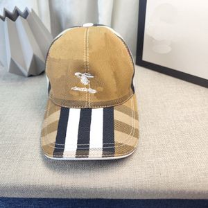 2023 Canvas Baseball Fashion Baseball Cap Summer Men Kvinnor Letters Print Baseballs Caps Grid Stripe Hats Leisure Design Simple Beach Hat Flera färger