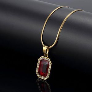 Red Lab Ruby Rectangle Gem Pendant Blingシミュレーションダイヤモンドルビージュエリー18Kイエローゴールドメッキネックレスヘビ骨チェーン331y