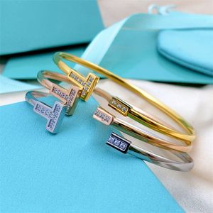 New fashion Designer bracelet for women 18k gold with diamond Charm bracelet stainless steel bracelets bangle jewelry gif