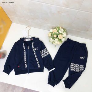 Tute firmate per bambini autunno Piedi con chiusura abito casual per bambini Taglia 100-150 CM 2 pezzi Giacca e pantaloni con cappuccio e lacci scozzesi in quadri di diamanti Oct05