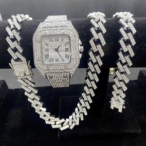 Zegarek 3pcs lodowe zegarki dla mężczyzn złoty zegarek kwarc 15 mm kubańskie łańcuchy łańcuchy bransoletki Naszyjniki Diamentowe biżuteria Man EnOJ224p