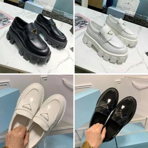 Luxus-Loafer-Schuhe, Plateau-Triangel-Schuhe, Plateau-Logo-Turnschuhe, schwarze, erhöhende Lederschuhe, matte, klassische Hochzeits-Party-Kleiderschuhe für den Außenbereich