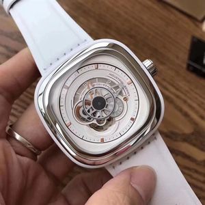 Siedem piątek Watch Watch Rozmiar 47mmx47 Automatyczny japoński ruch gumowy pasmo obserwacyjne Drewno Materiał 213Q