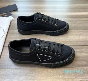 Spor Tasarımı Beyaz Siyah Tuval Deri Saborslar Ayakkabı Kauçuk taban Açık Slip-On Erkekler Kaykay Yürüyüş Toptan Ayakkabı