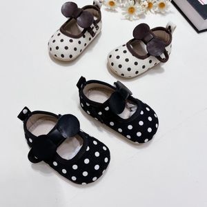 Primi camminatori Scarpe da bambina Camminatore Sandali bohémien Bambina principessa Fiocco antiscivolo Nero Pois bianchi Born