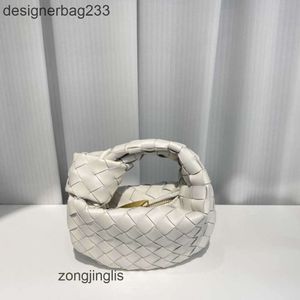 Jodies Summer Venata Väskor Versatile Botteega Mini Cloud Knot Bag Designer 2023 Cutie Fashion 16cm Purse Colors Wrist Handbag Evening Wallet TCI9