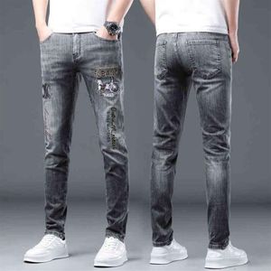Estilo europeu plein marca calças de brim dos homens designer fino denim calças retas para homem y220414244y