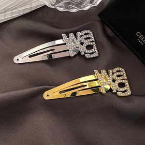 Fermagli per capelli Barrette designer Wang Lettera Luce Lusso Acqua Clip di diamanti Bang Forcina Rete laterale Ragazza rossa Dolce temperamento fresco Copricapo di alta qualità