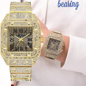 Relógios de pulso Relógio de ouro Homens Famosos Top Masculino Relógios de Quartzo Quadrado Diamante Calendário Relógio de Pulso Mens Relógio Relogio Masculino314g