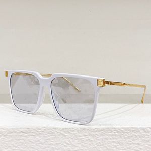 Óculos de sol de designer clássico para dirigir festas na praia, painéis masculinos da moda, lentes gradientes de armação grande, pernas de metal, símbolo lateral com caixa para mulheres Z1826E