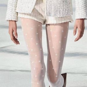 Women Socks Hosiery 2022セクシーなメッシュとCストッキングCC Tideブランド女性の中空釣りネットが底にある白い白い白い釣り網