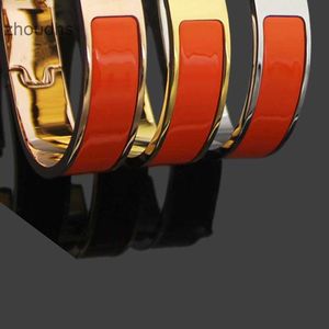 Bracciale da donna con lettera regalo placcato in oro 18 carati da uomo con smalto colorato designer di gioielli con lettera di tendenza Bracciale con fibbia per amore Bracciali in acciaio al titanio Velluto originale Ba 77FU