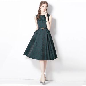 Basic Casual Dresses Women Vintage Floral Dress Autumn Sleeveless A Line Jacquard Elegant Party Vestidos Ladies Slim Casual Midi Dress Ball Gown 2024