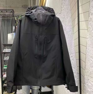 Utomhusjacka Ny båge Atom lt Hoody Men's Jackets rockar Lätt mjuk komprimerbar skalle fågeldesigner ytterkläder för resor och utomhussport